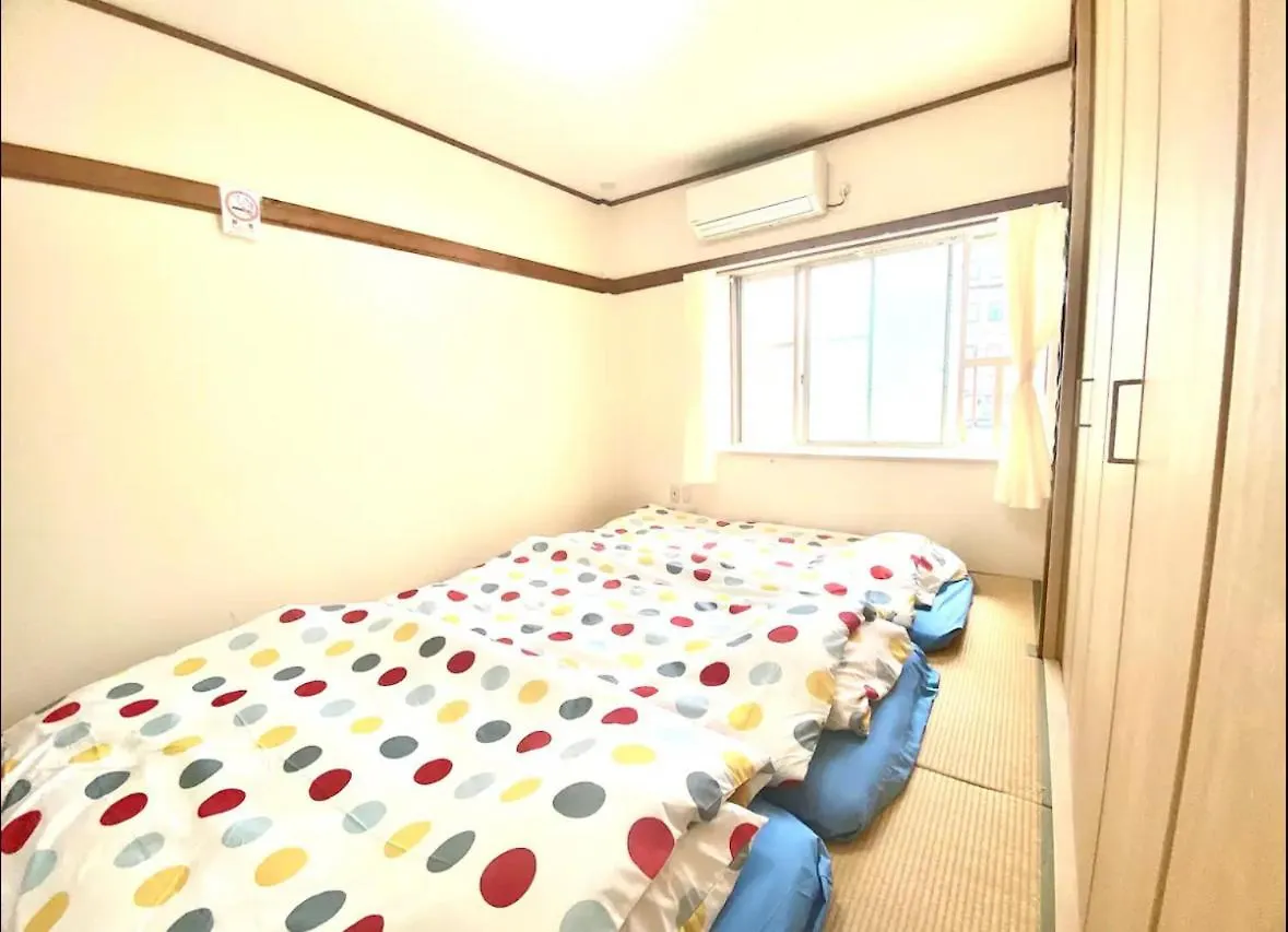 Apartment Memories Trip 鶴橋 一軒家丸々貸切 最大12名宿泊可能 Ōsaka